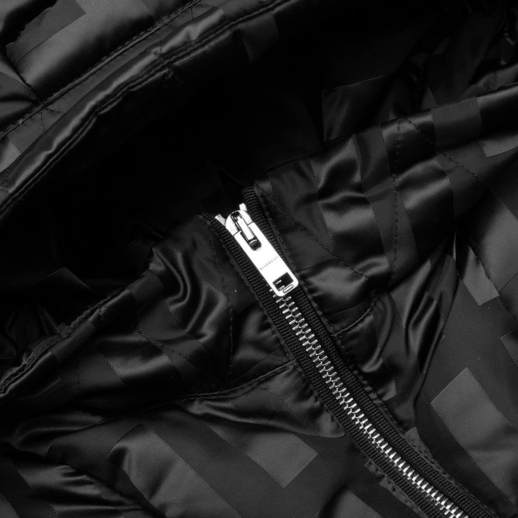 4G Puffer Jacket Black