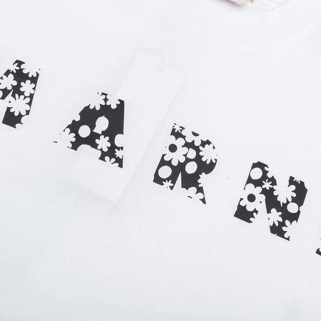 Pop Fields Logo T Shirt Lily White