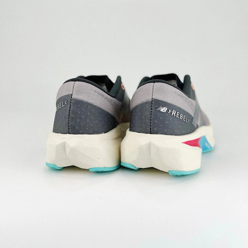 New Balance FuelCell Rebel V4 Collor bluerose