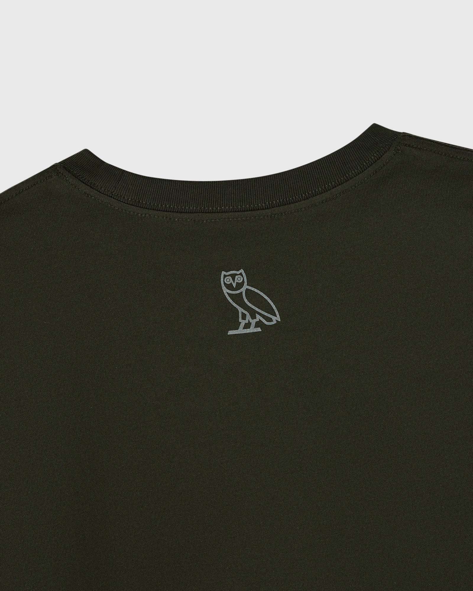 Digi Leaf Tee Black Resin