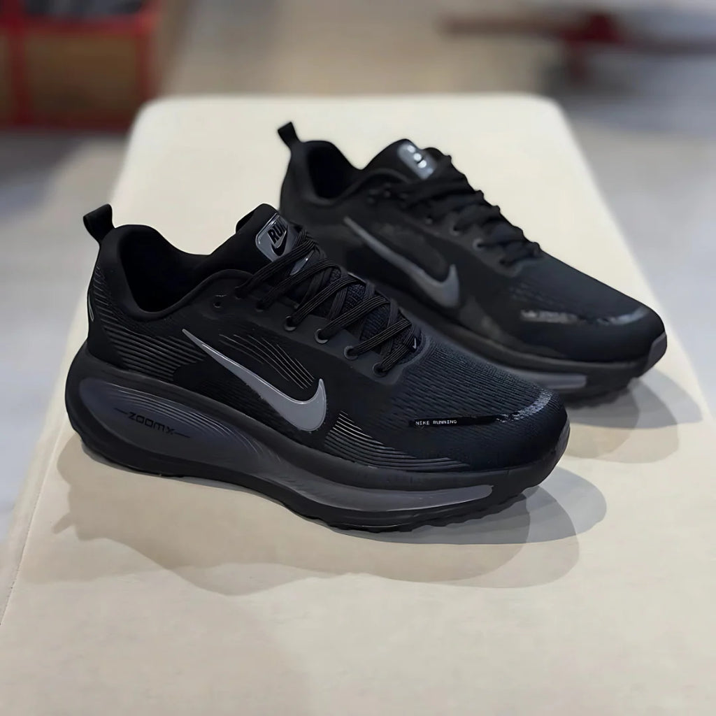 Nike Vomero 18 Preto