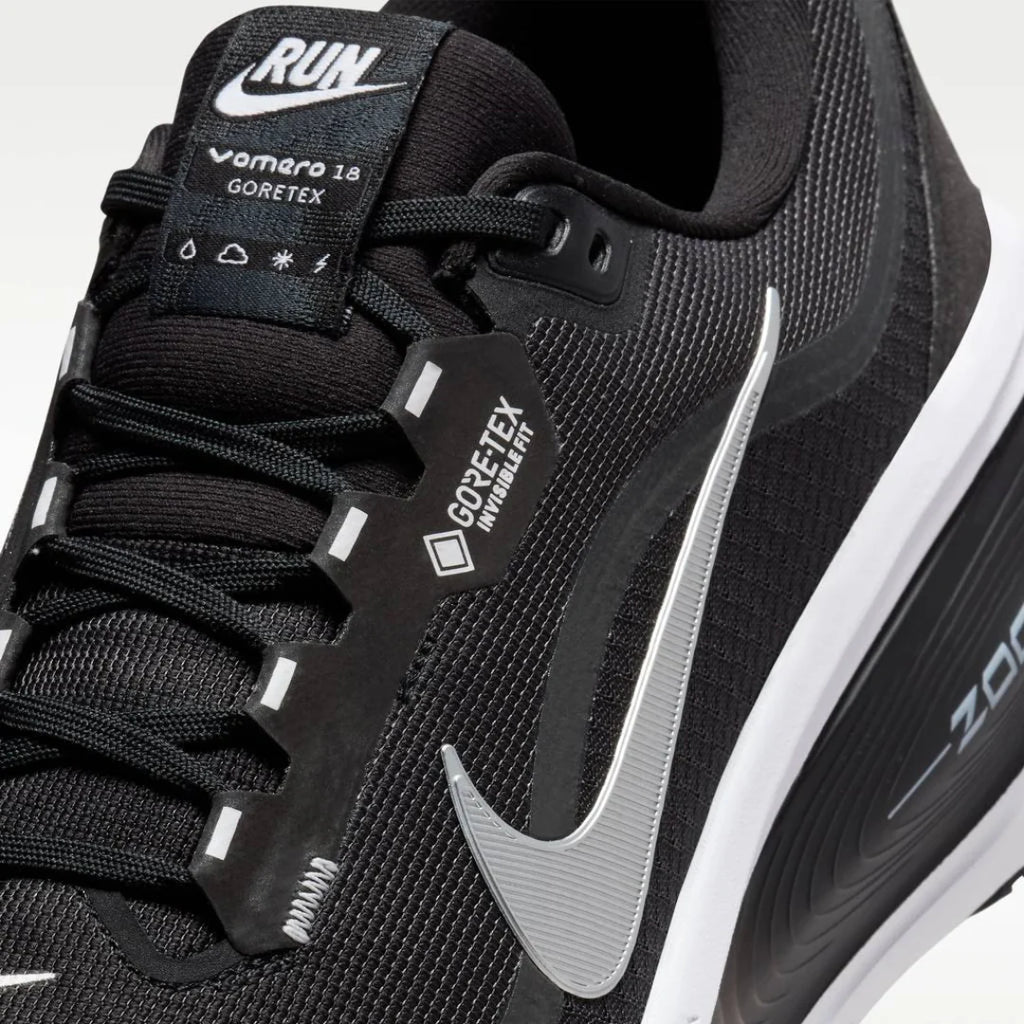 Nike Vomero 18 GORE TEX Preto Branco