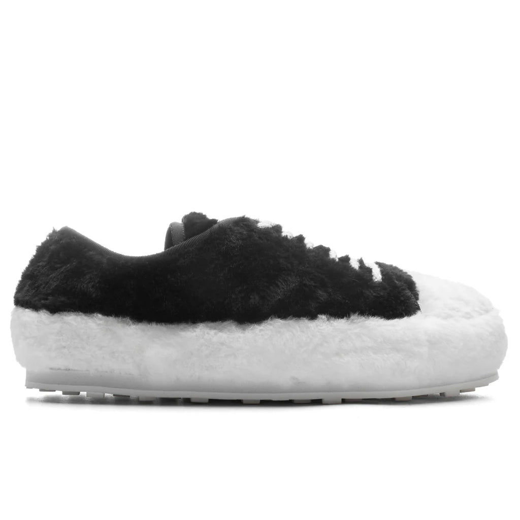 Black Teddy Tennis Sneaker Lily White Black