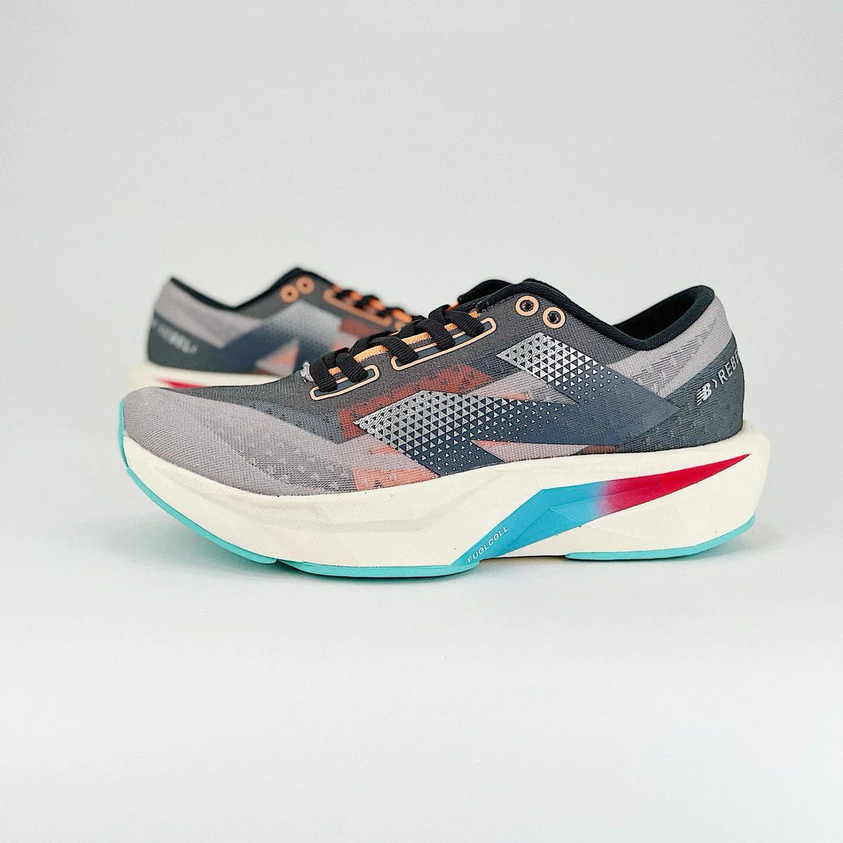 New Balance FuelCell Rebel V4 Collor bluerose