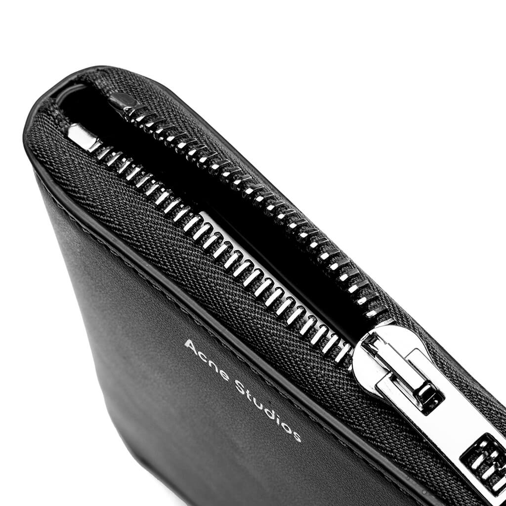 Zipped Wallet Black