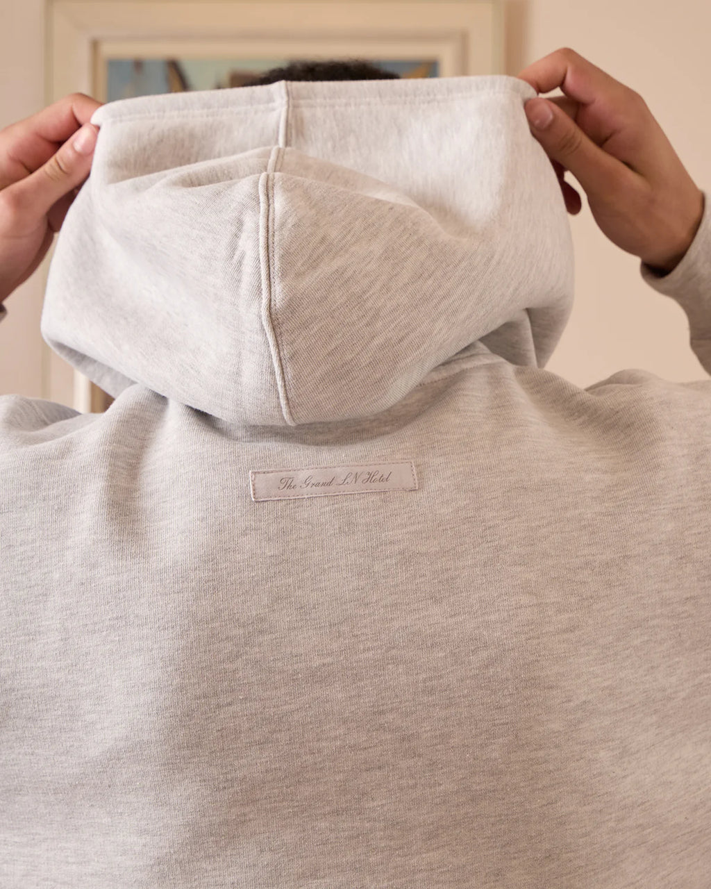 THE SUITE HOODIE JOGGER