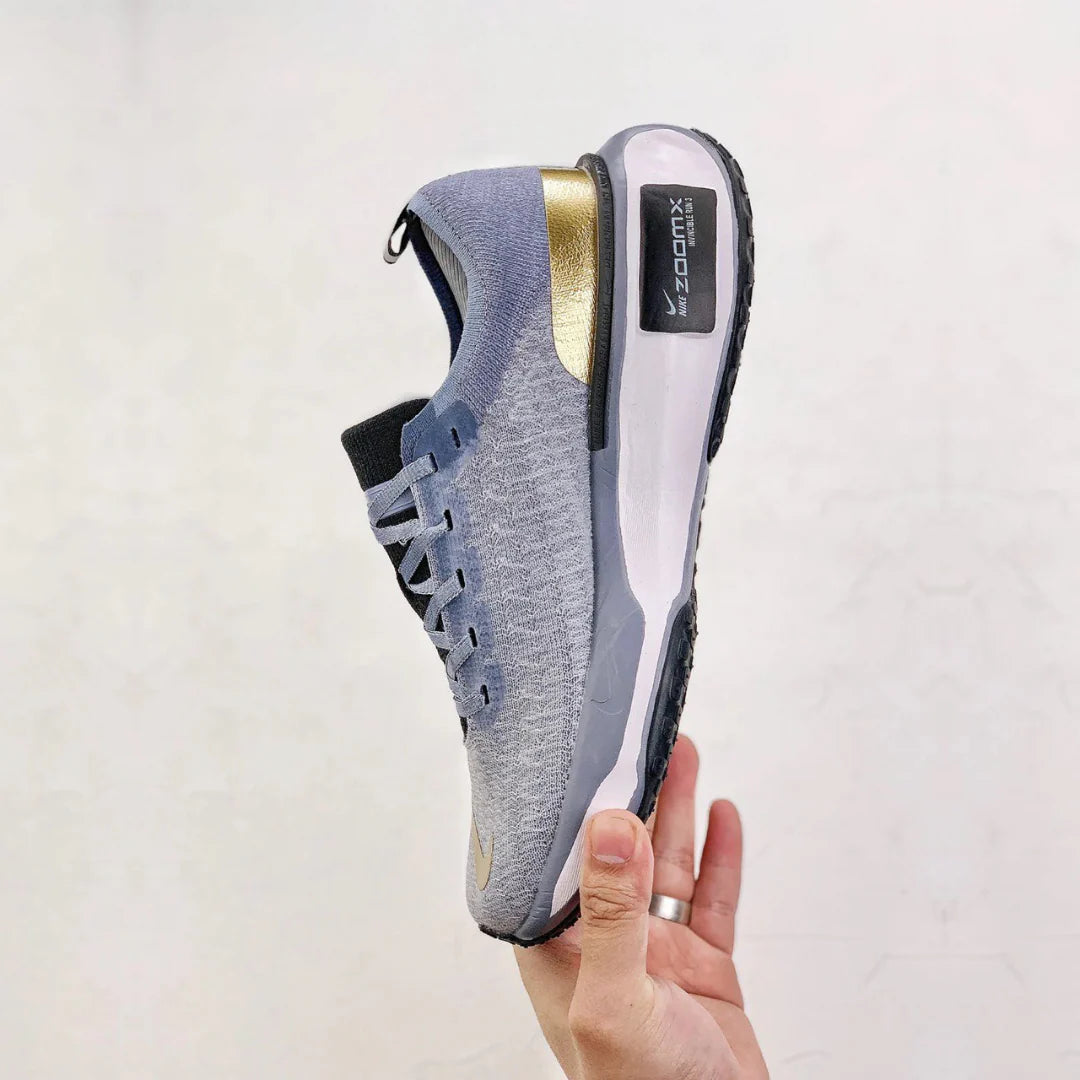 Nike Invincible Run 3 Azul Dourado