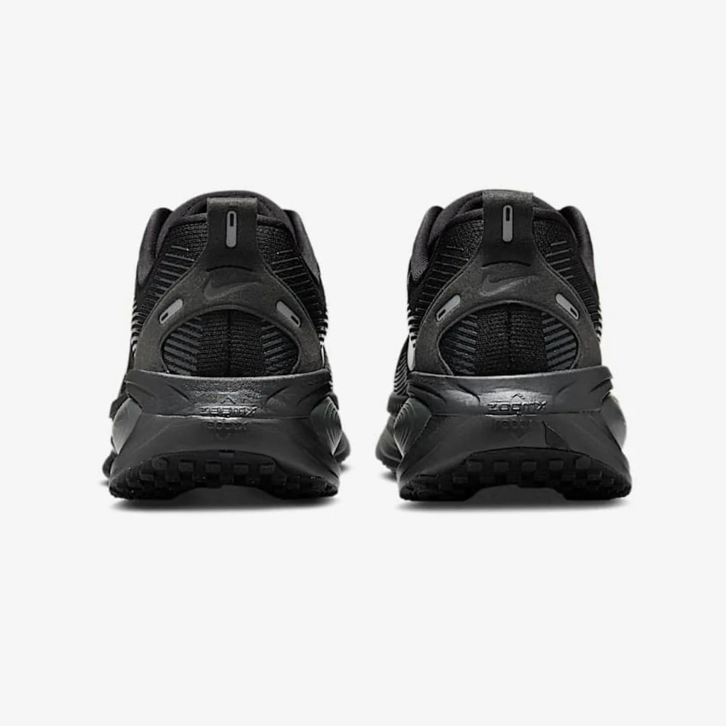 Nike Vomero 18 Preto