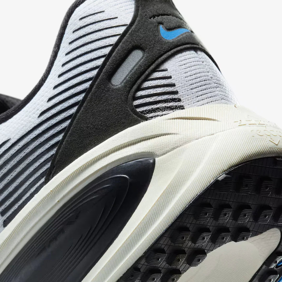 Nike Vomero 18 Branco Photoblue