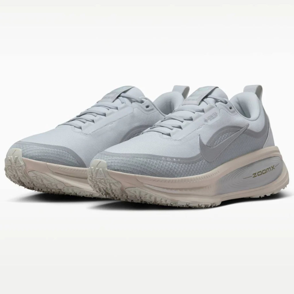 Nike Vomero 18 GORE TEX Cinza Metálico