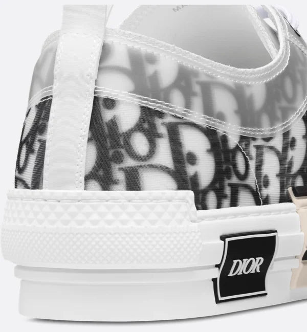 B23 League Low White and Black