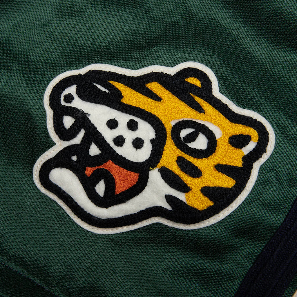 Game Shorts Green