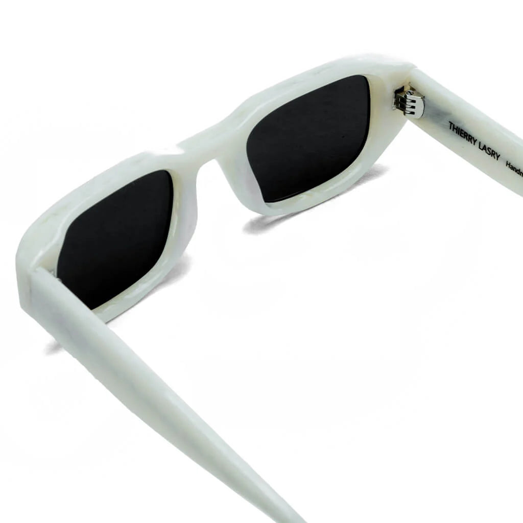 Victimy 079 White Black