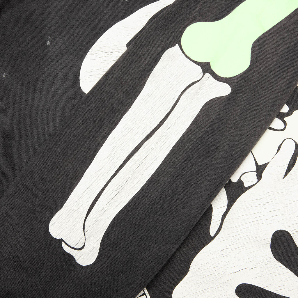 Saint M6 x Bounty Hunter Bone L S T Shirt Black