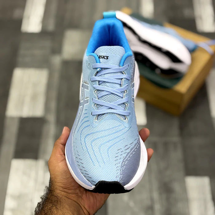 ASICS NOVABLAST 4 VIBRANT BLUE