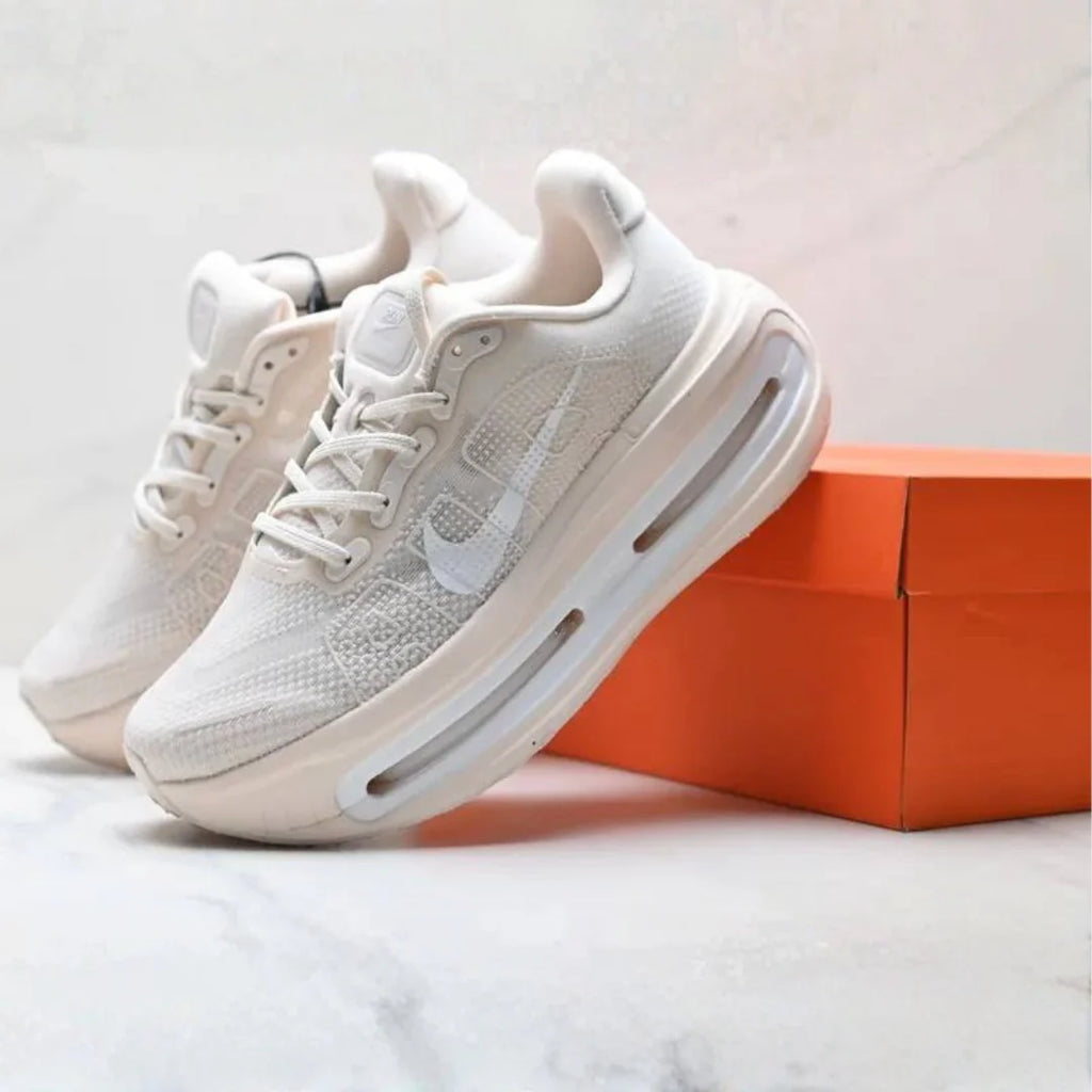 Nike Vomero Premium Bege