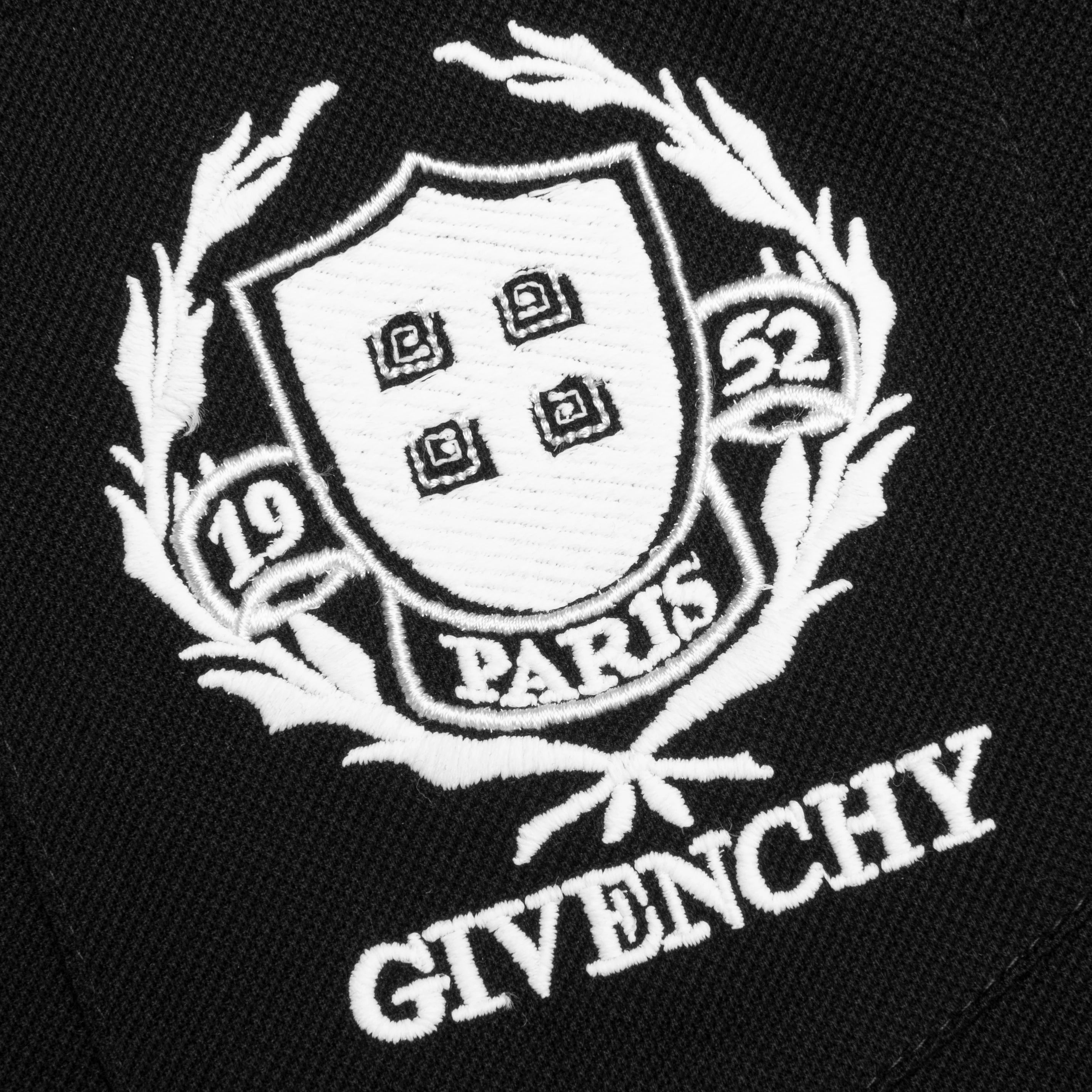 Crest Polo Shirt With Casual Pocket Black