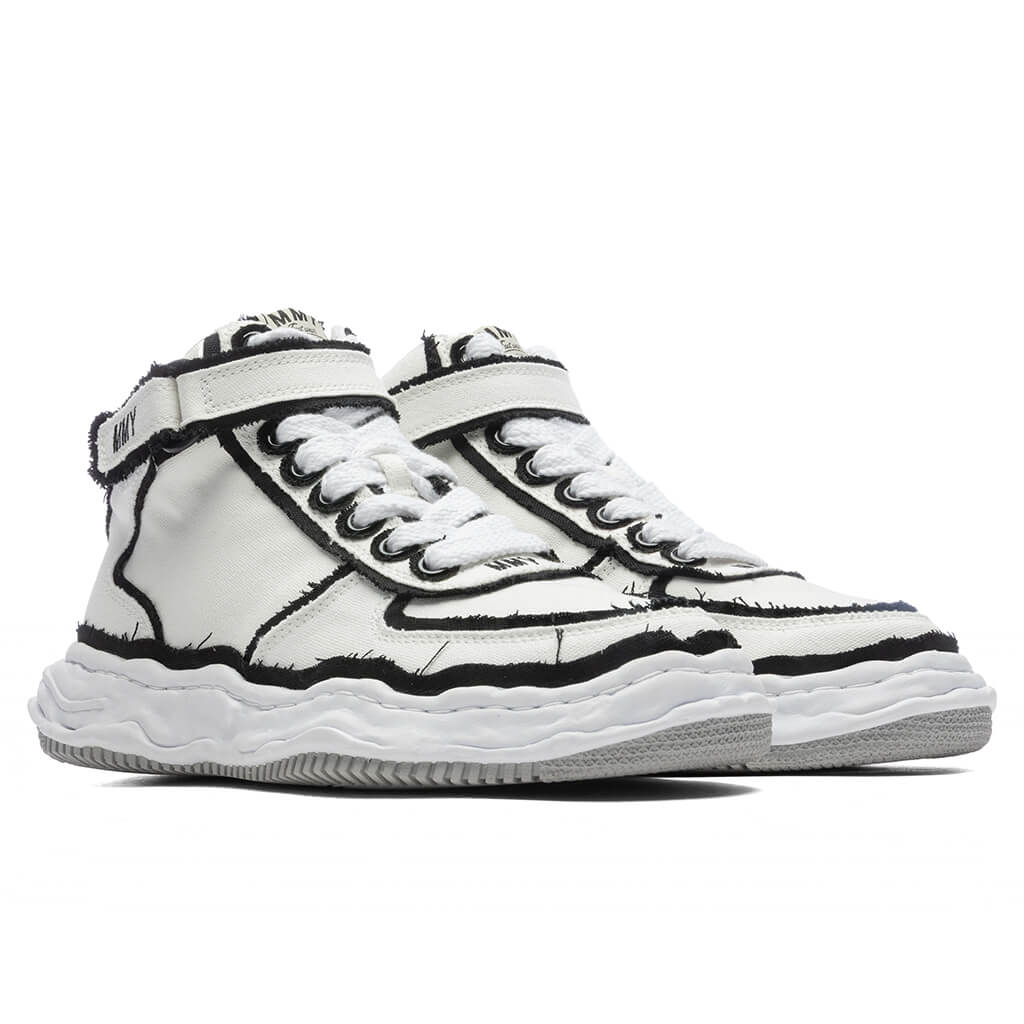 Wayne Overhanging Canvas High White