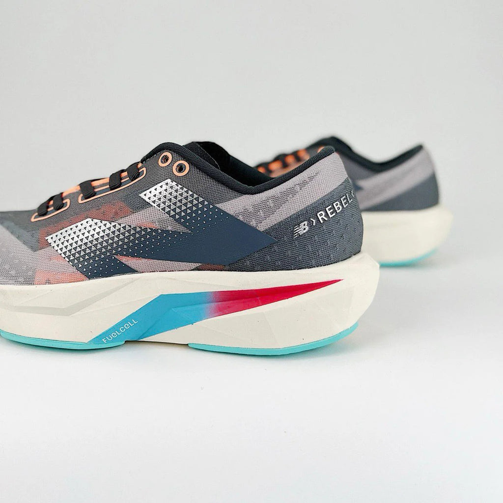New Balance FuelCell Rebel V4 Collor bluerose
