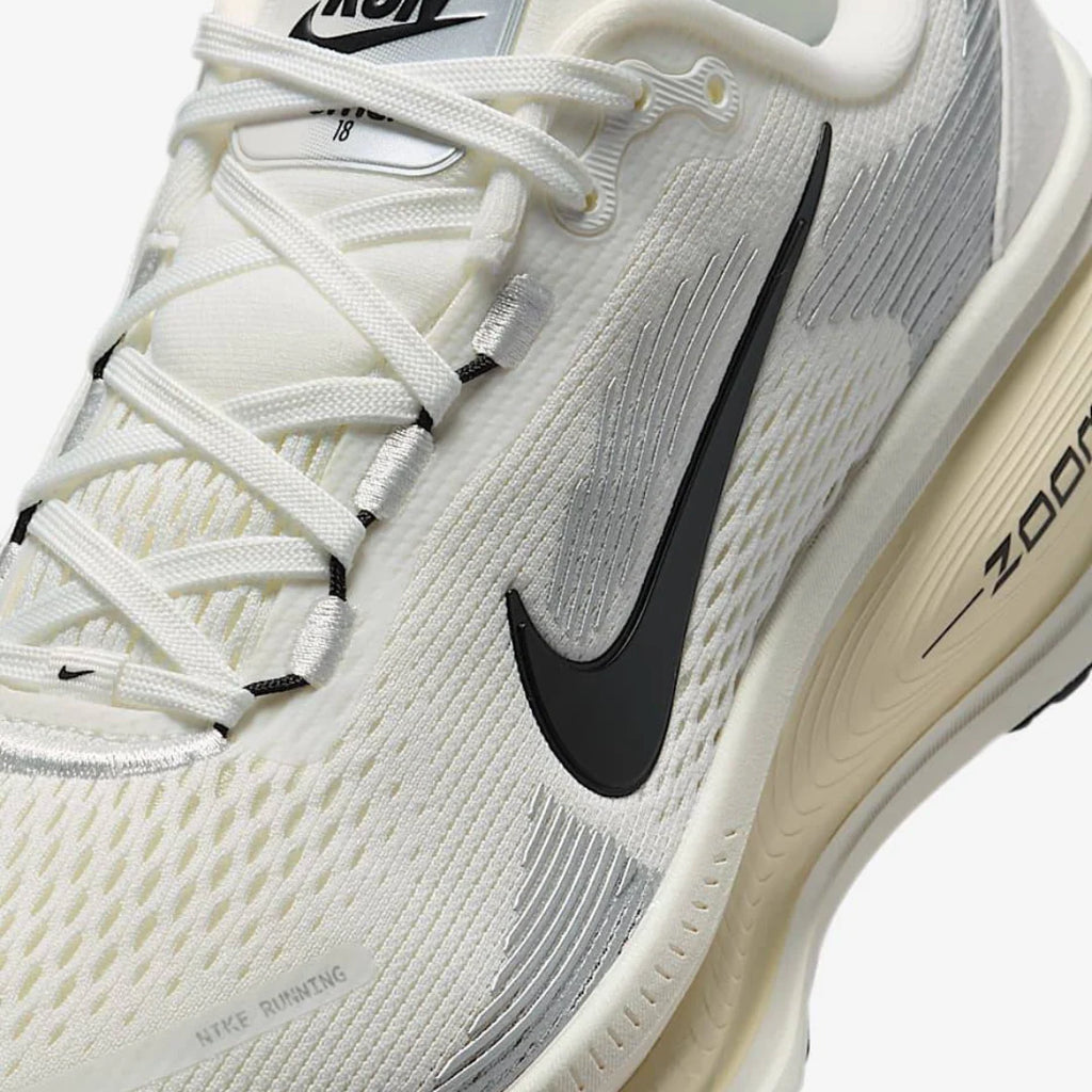 Nike Vomero 18 Branco Bege