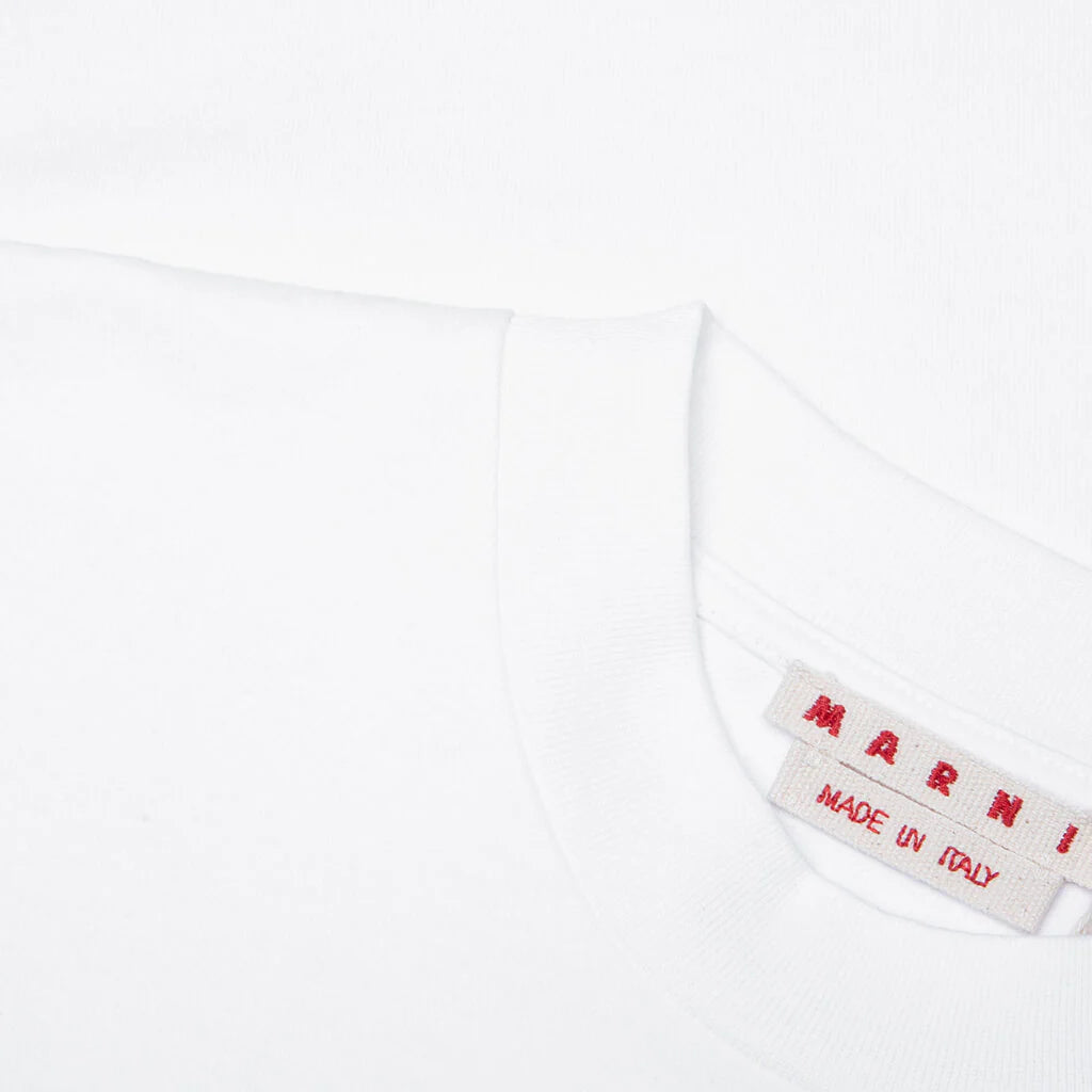 Contrast Pocket T Shirt Lily White