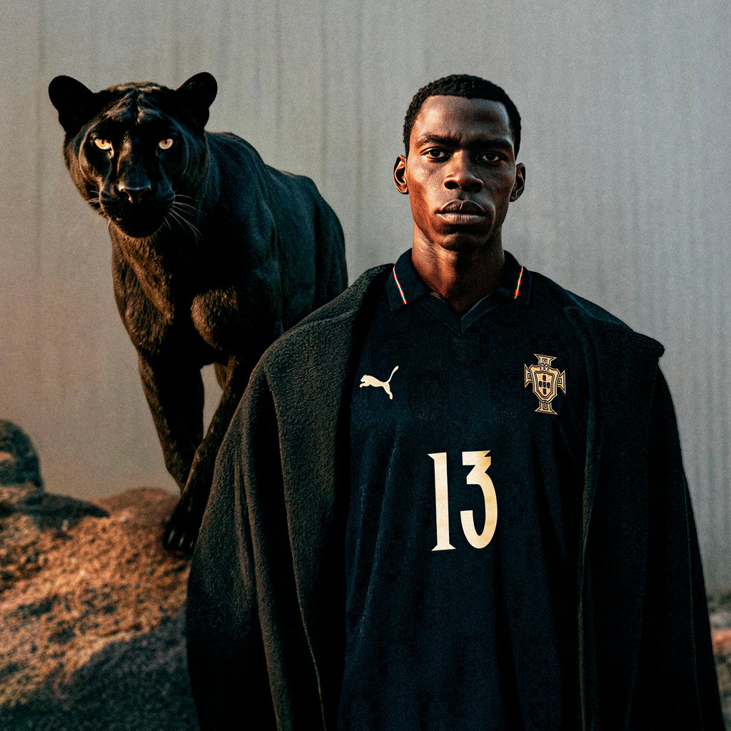 PUMA Portugal SE Authentic W BOX Mens Soccer Jersey 26 Black Gold
