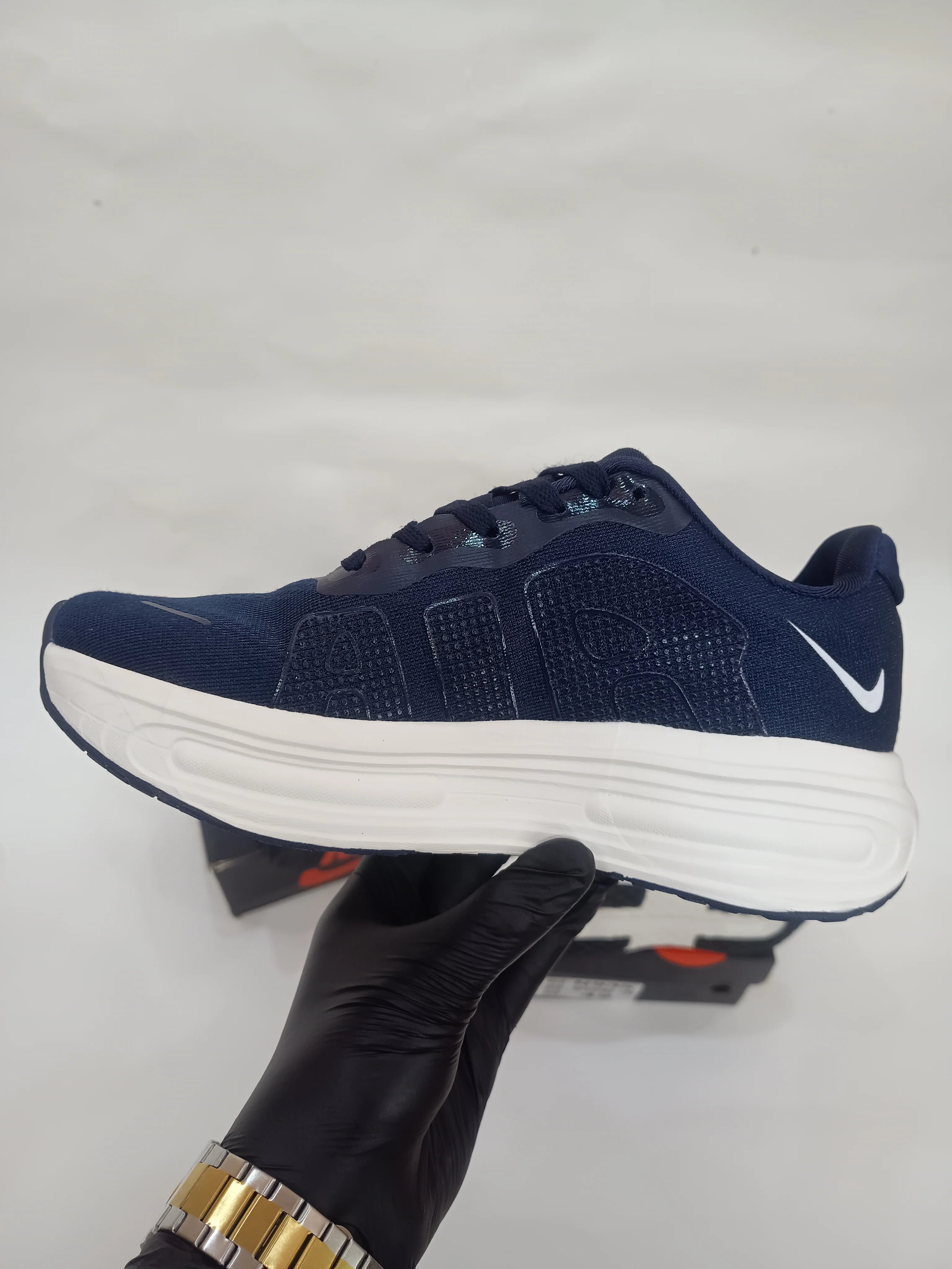NIKE AIR ZOOM BLUE AND WHITE