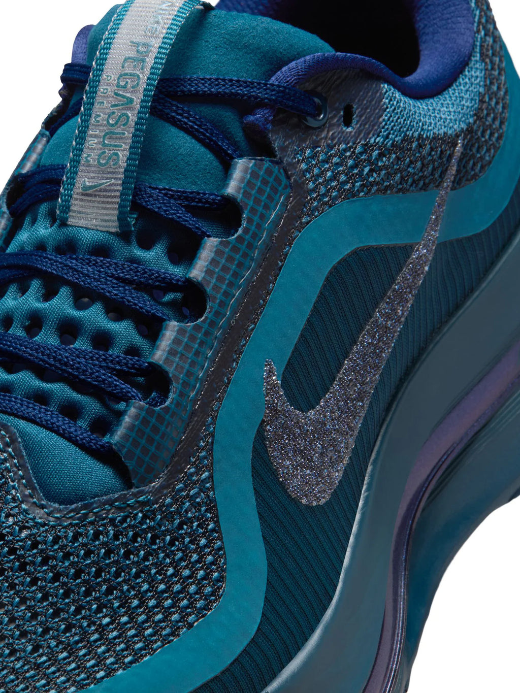 Nike Pegasus Premium Womens Shoes