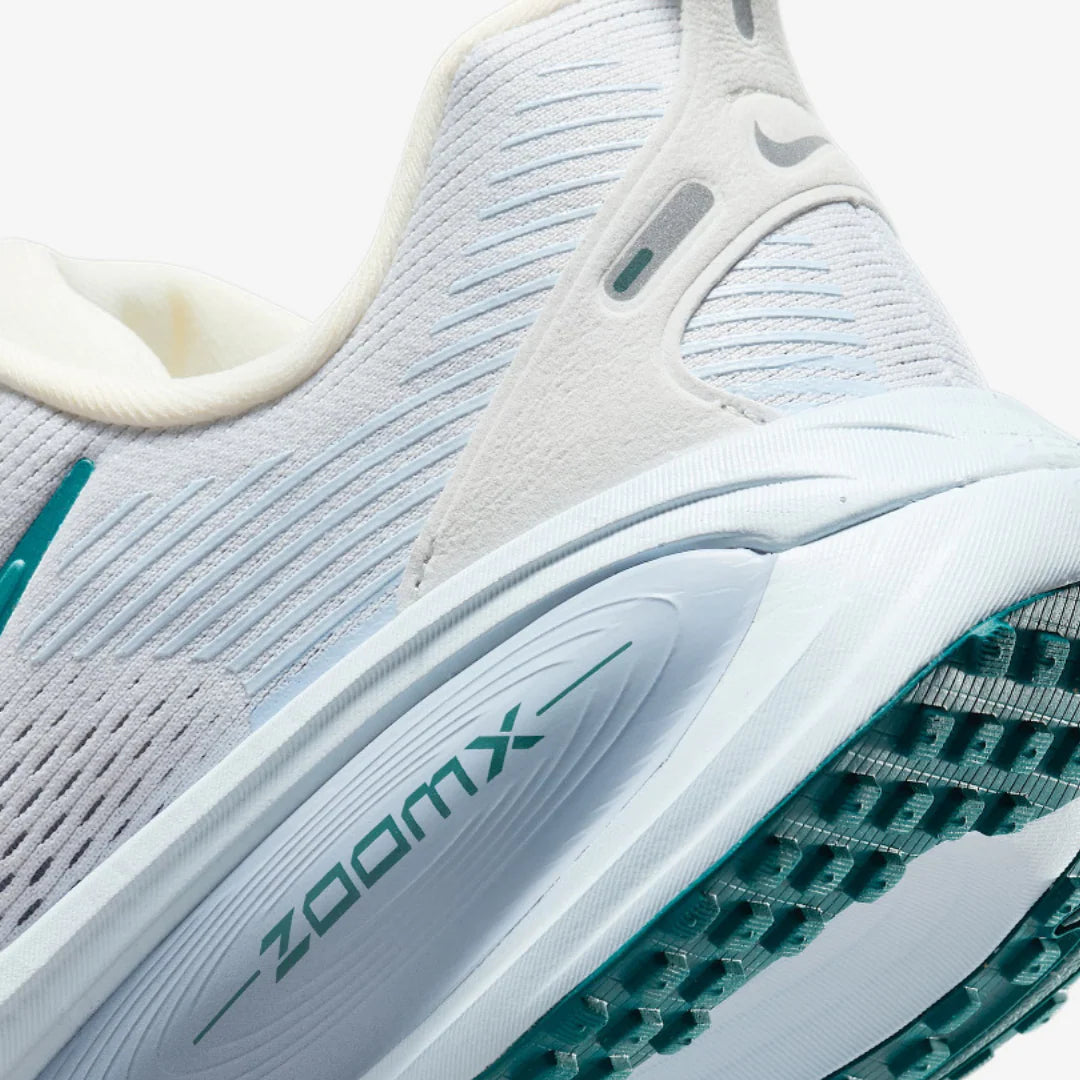 Nike Vomero 18 Branco Verde