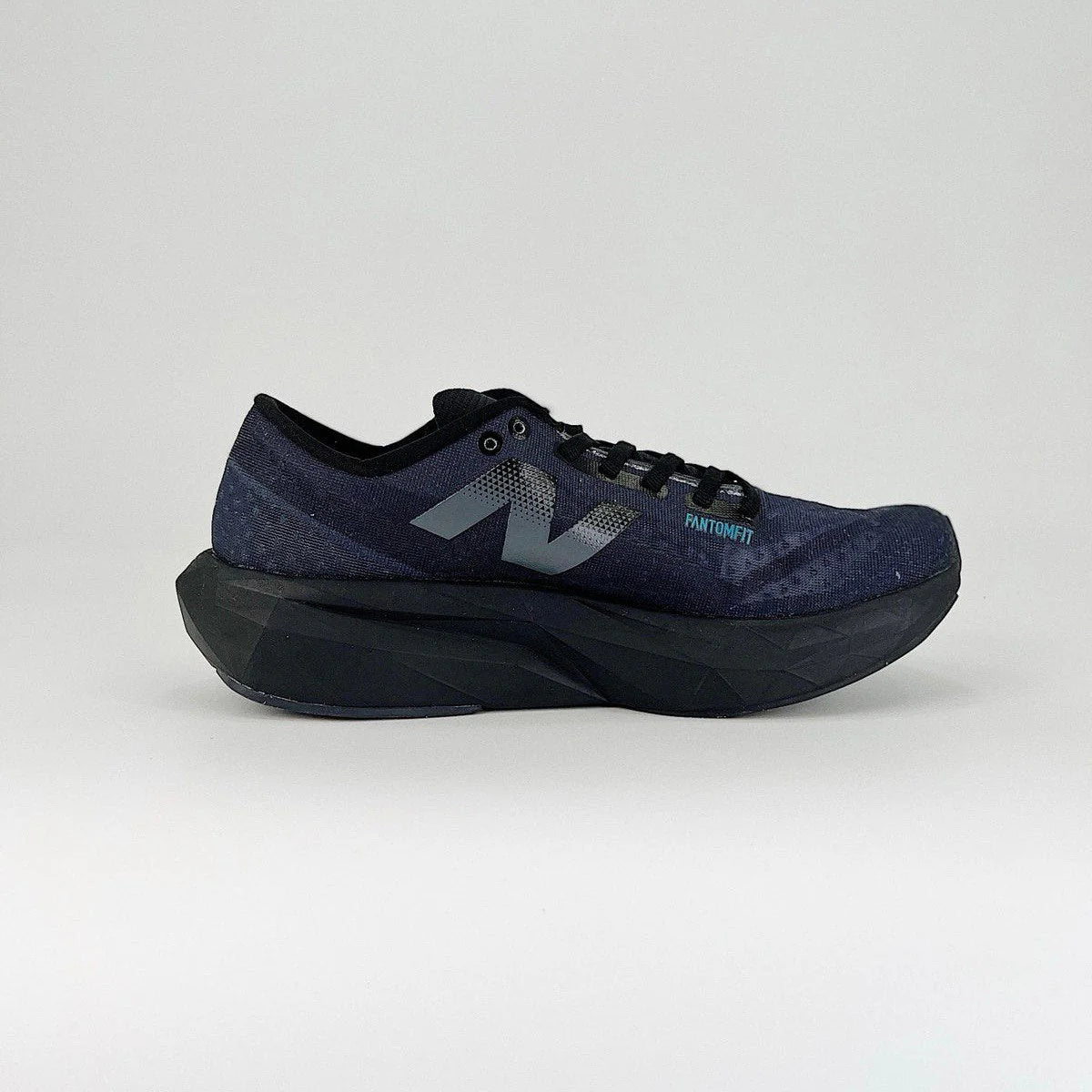 New Balance FuelCell Rebel V4 Balck Preto