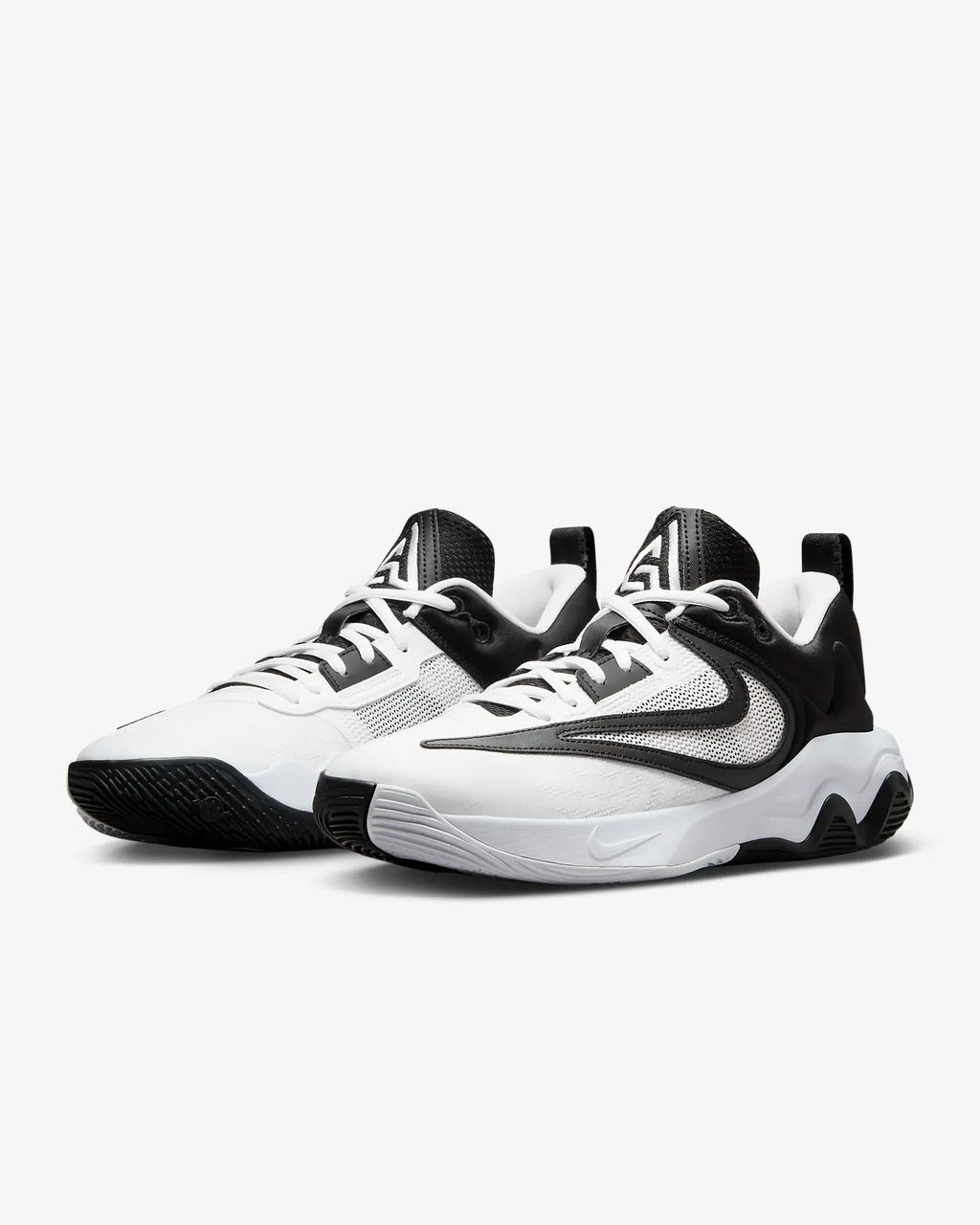 Tênis Nike Giannis Immortality 3 Preto Branco