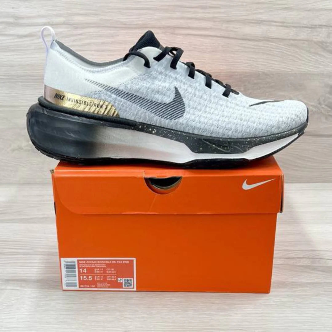 Nike Invincible Run 3 Cinza Preto Gold