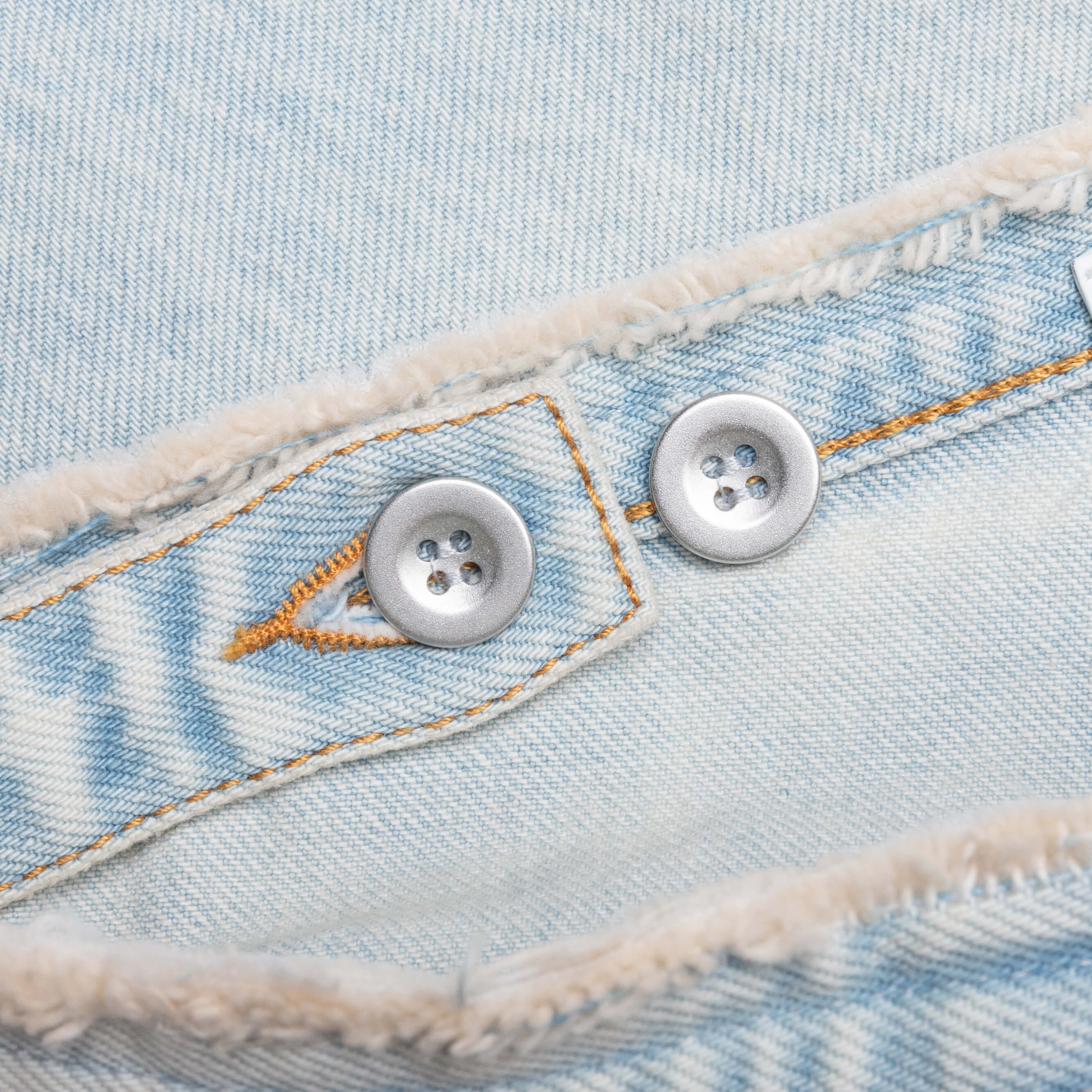 Cutted Belt Low Rise Denim Shorts Pale Blue