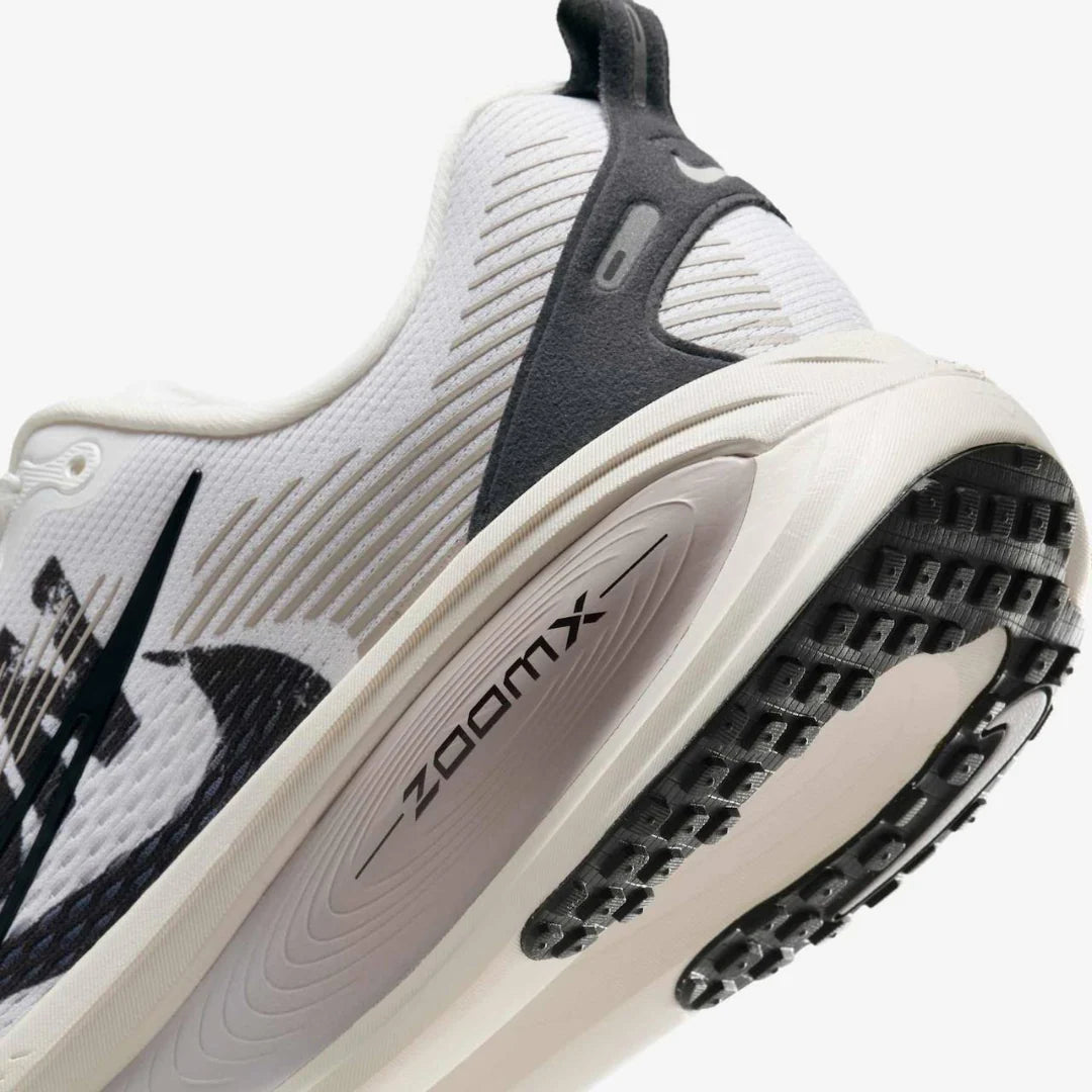 Nike Vomero 18 Run Pack Branco