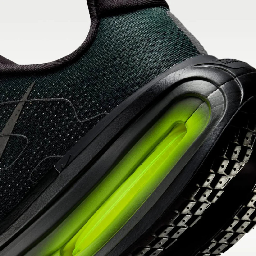 Nike Vomero Premium Black Volt